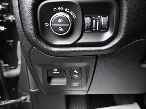 Used 2025 RAM 1500 Big Horn AWD/4WD image 12