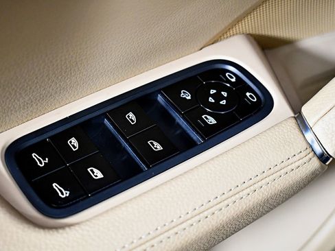 Used 2019 Porsche Cayenne image 20