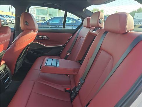 Used 2023 BMW 330i Sedan w/ Premium Package RWD image 10