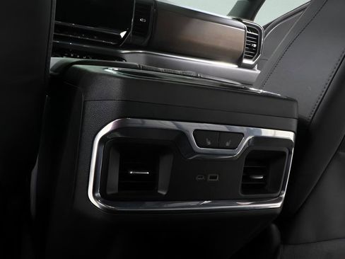 Used 2025 Chevrolet Silverado 3500 High Country w/ High Country Premium Package AWD/4WD image 27