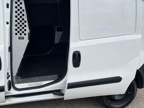 Used 2021 RAM ProMaster City Tradesman image 17