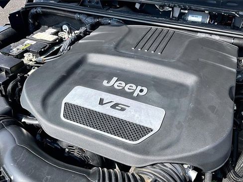 Used 2016 Jeep Wrangler Sport image 34