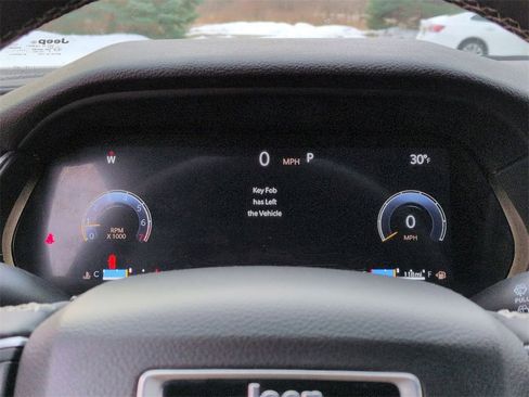 Certified 2024 Jeep Grand Cherokee L Laredo image 16