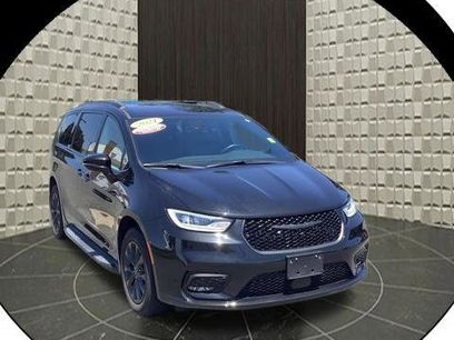 Certified 2021 Chrysler Pacifica Touring-L w/ S Appearance Package