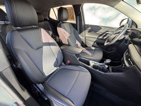 Used 2025 Buick Encore GX Preferred image 36