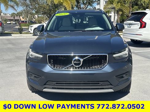 Used 2021 Volvo XC40 T5 Momentum w/ Protection Package Premier image 4