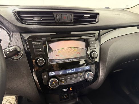 Used 2019 Nissan Rogue Sport SV image 15