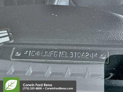 Used 2014 Jeep Wrangler Unlimited Rubicon w/ Connectivity Group AWD/4WD image 32
