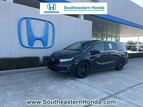 Used 2023 Honda Odyssey Sport image 1