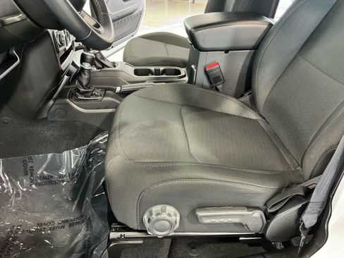 Used 2022 Jeep Wrangler Unlimited Sport image 20