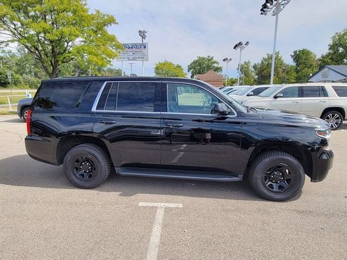 Used 2019 Chevrolet Tahoe 2WD w/ Remote Keyless Entry Package image 4