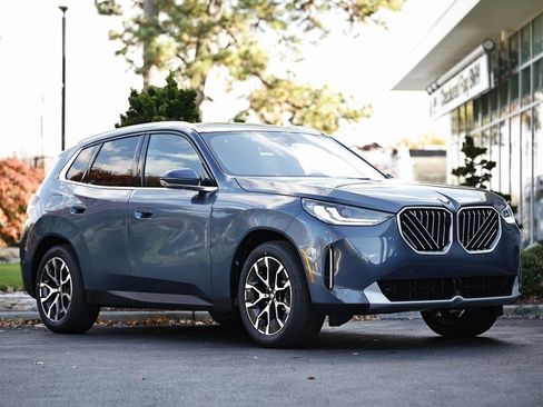 New 2026 BMW X3 xDrive30 w/ Premium Package image 1