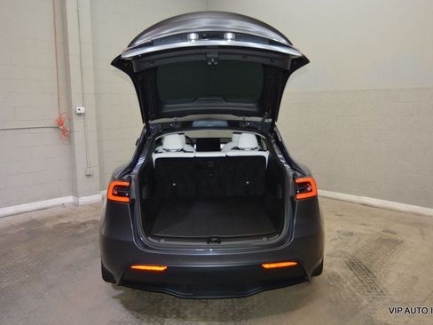 Used 2022 Tesla Model Y Performance AWD/4WD image 26