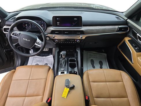Used 2022 Kia Telluride SX w/ Towing Package image 11