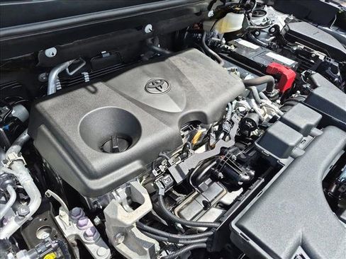 Used 2023 Toyota RAV4 XLE AWD/4WD image 23