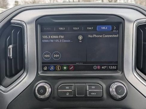 Used 2021 GMC Sierra 1500 SLT w/ SLT Premium Package AWD/4WD image 10