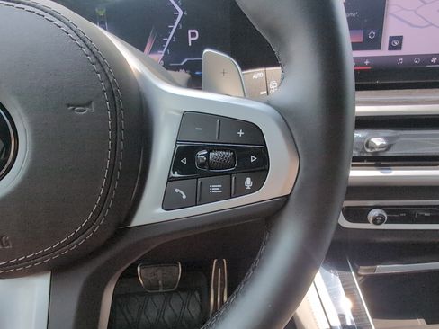 Used 2025 BMW X5 xDrive40i w/ M Sport Package AWD/4WD image 20