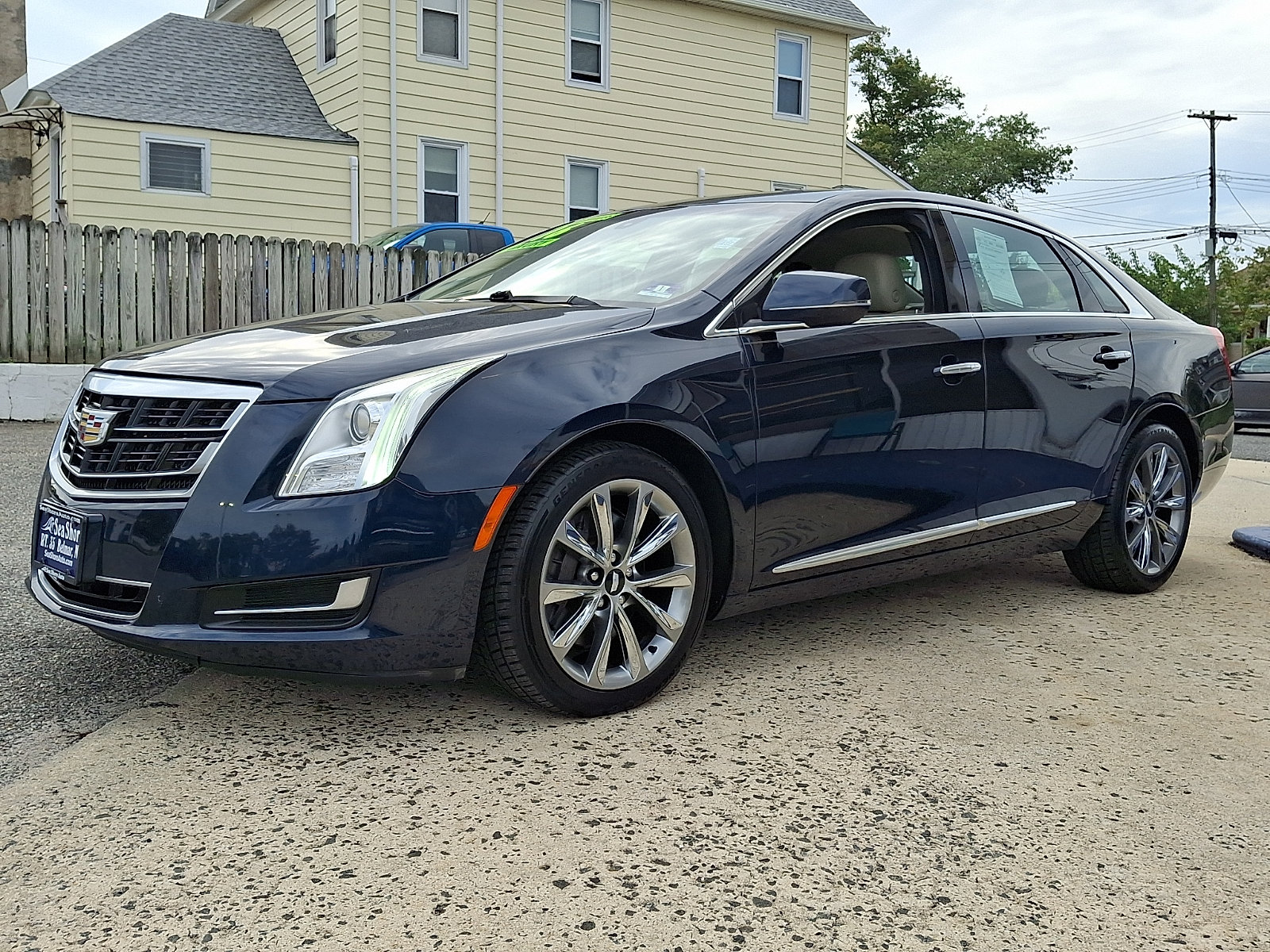 Used 2016 Cadillac XTS FWD image 3