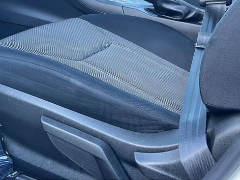 Used 2023 Subaru Crosstrek 2.0i image 17