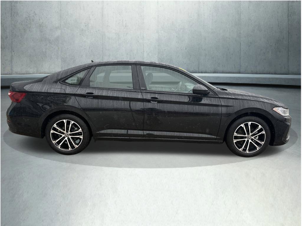 Used 2026 Volkswagen Jetta Sport FWD image 8