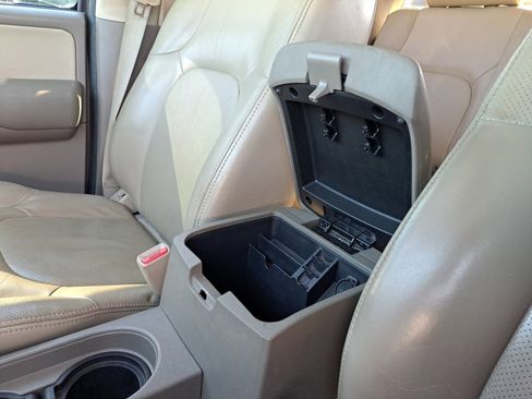 Used 2011 Nissan Frontier SL image 31