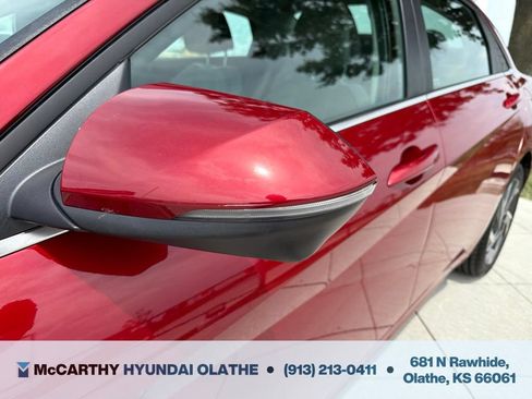 Certified 2024 Hyundai Elantra Limited FWD image 19