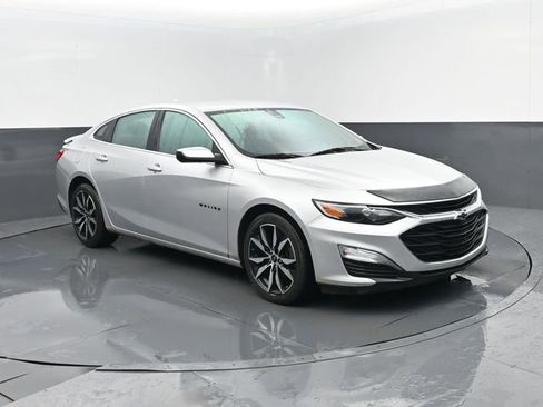 Used 2020 Chevrolet Malibu RS w/ LPO, Convenience Package 2 FWD image 3
