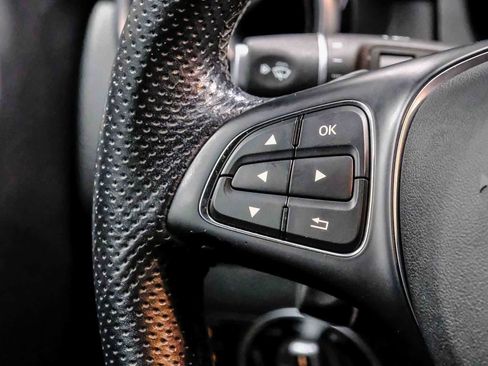 Used 2019 Mercedes-Benz GLA 250 image 21