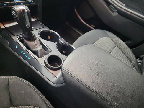 Used 2018 Ford Explorer XLT FWD image 26