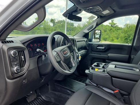 New 2025 GMC Sierra 2500 Pro image 11