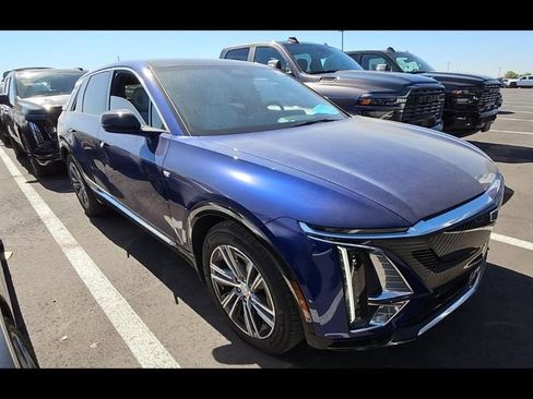 Used 2024 Cadillac Lyriq Luxury AWD/4WD image 1