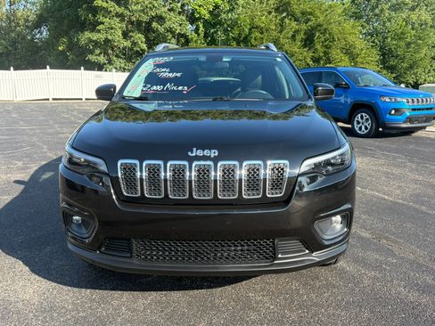 Used 2020 Jeep Cherokee Latitude Plus w/ Cold Weather Group AWD/4WD image 5