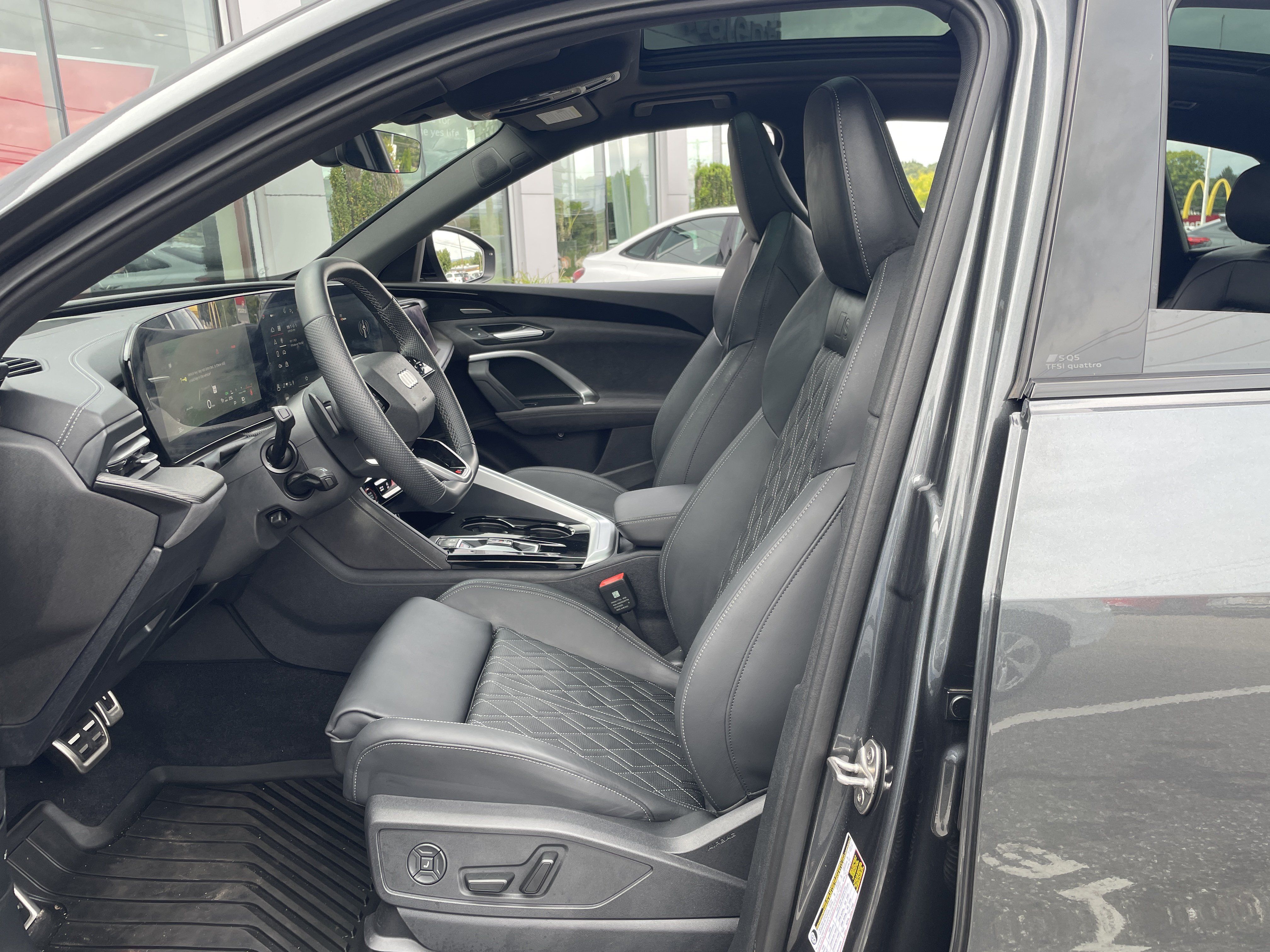 Certified 2025 Audi SQ5 Prestige w/ Prestige Package AWD/4WD image 7