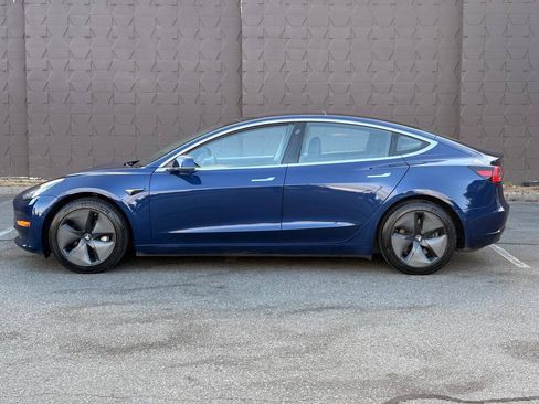 Used 2018 Tesla Model 3 Long Range AWD/4WD image 4