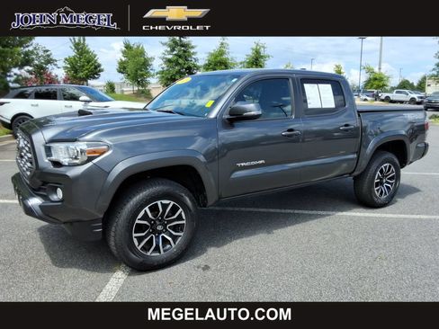 Used 2023 Toyota Tacoma TRD Sport w/ Technology Package AWD/4WD image 1