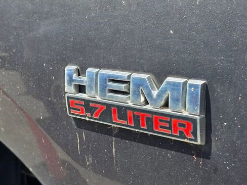 Used 2020 RAM 1500 Classic SLT AWD/4WD image 6