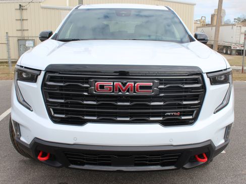 New 2026 GMC Acadia AT4 image 12