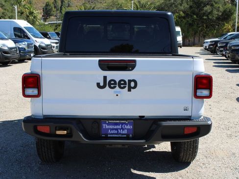 New 2026 Jeep Gladiator Mojave AWD/4WD image 5