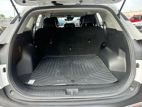 Used 2023 Kia Sportage EX FWD image 25