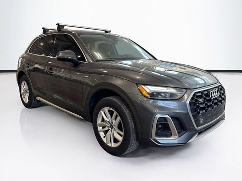Used 2023 Audi Q5 2.0T Premium w/ Convenience Package AWD/4WD image 3