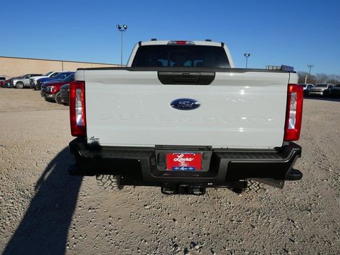 New 2026 Ford F250 XL w/ XL Off-Road Package image 5