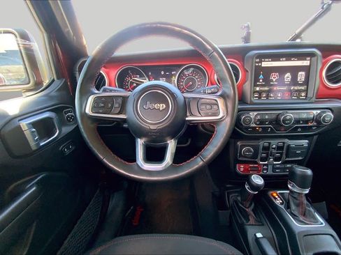Used 2021 Jeep Gladiator Rubicon AWD/4WD image 6