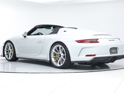 Used 2019 Porsche 911 Speedster image 8