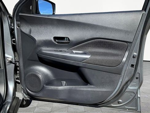Certified 2025 Nissan Kicks Play S FWD image 27