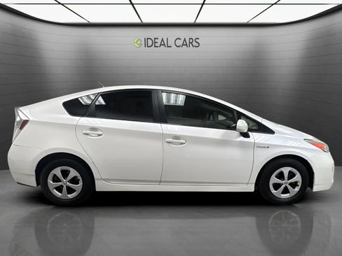 Used 2012 Toyota Prius Three FWD image 4