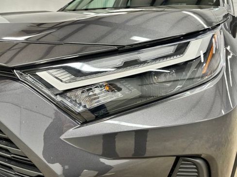 Certified 2025 Toyota RAV4 XLE w/ Convenience Package FWD image 8