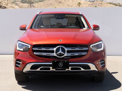 Used 2021 Mercedes-Benz GLC 300 image 4