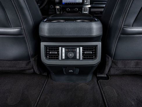 Used 2026 Ford F450 Lariat image 32