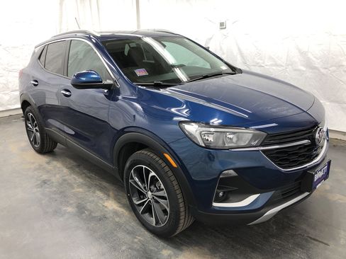 Used 2021 Buick Encore GX Select image 2