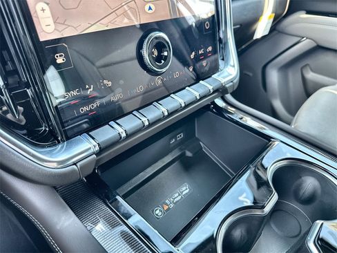 New 2026 GMC Yukon XL Elevation w/ LPO, Floor Liner Package image 27